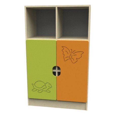 خزانة أطفال مع رفوف